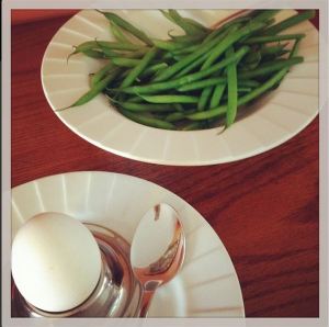 Breakfast! A soft boiled egg from the farm and a pile of French green beans! Nom nom nom #paleo #primal #healthy #fitness #size8please
